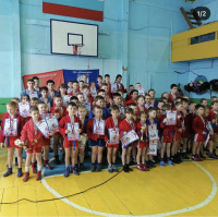 Фотографии с соревнований на которых былы дети из секции самбо Руновского сельского поселения